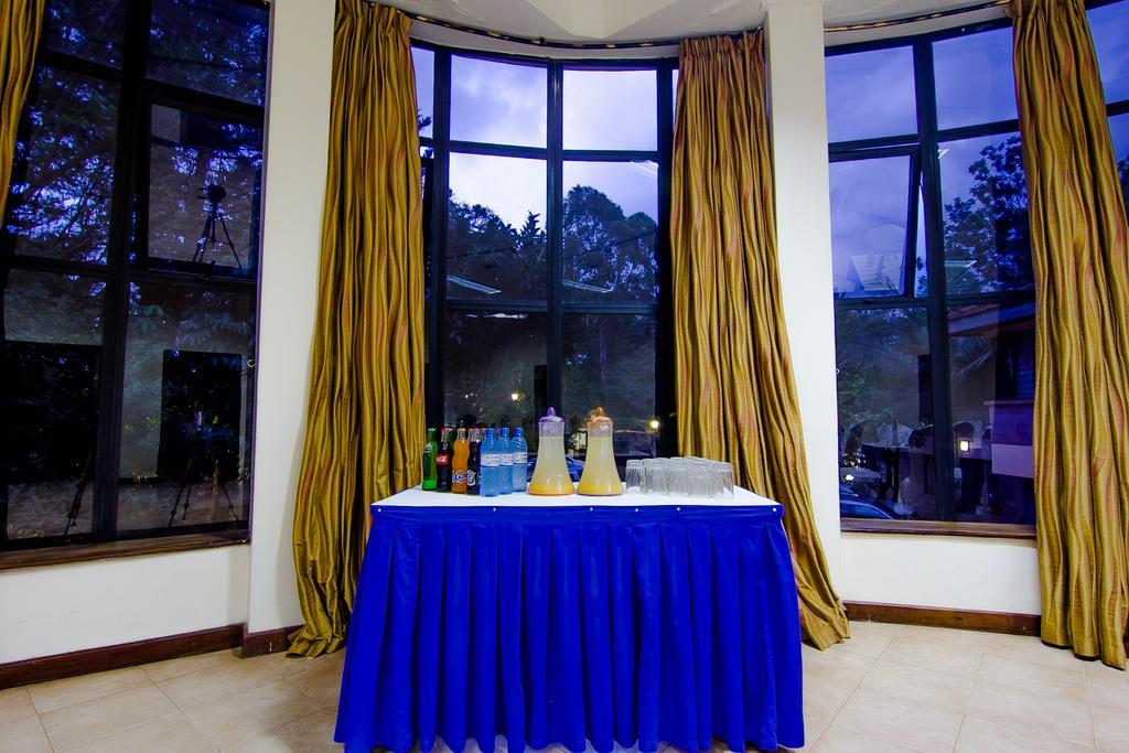 ניירובי Chak Guesthouse & Conference Center מראה חיצוני תמונה